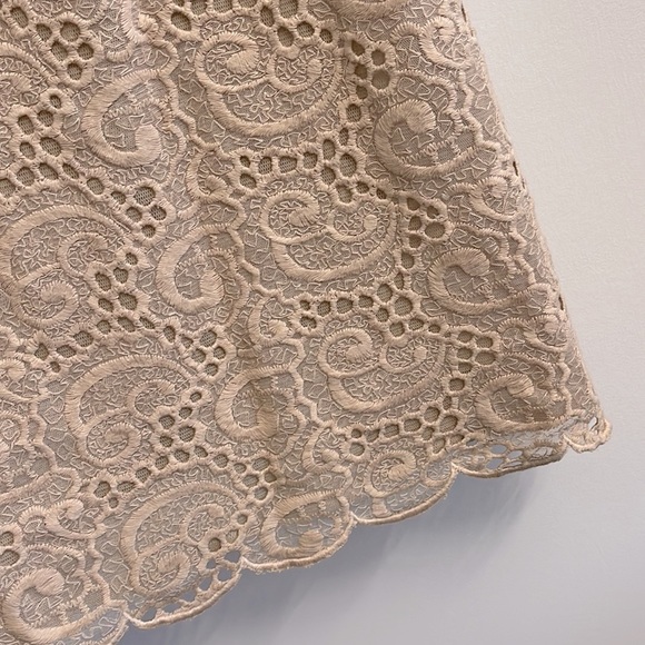 ROBBI & NICKI Latte Crochet Style Flowy Racerback Tank Small - Picture 5 of 6